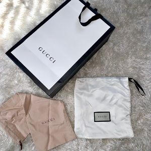 Gucci shopping bag and dust bag
